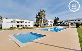 Pera Secret Garden 1 And Pool By Homing